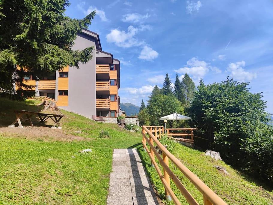 Appartamento Sulle Piste Folgarida Εξωτερικό φωτογραφία
